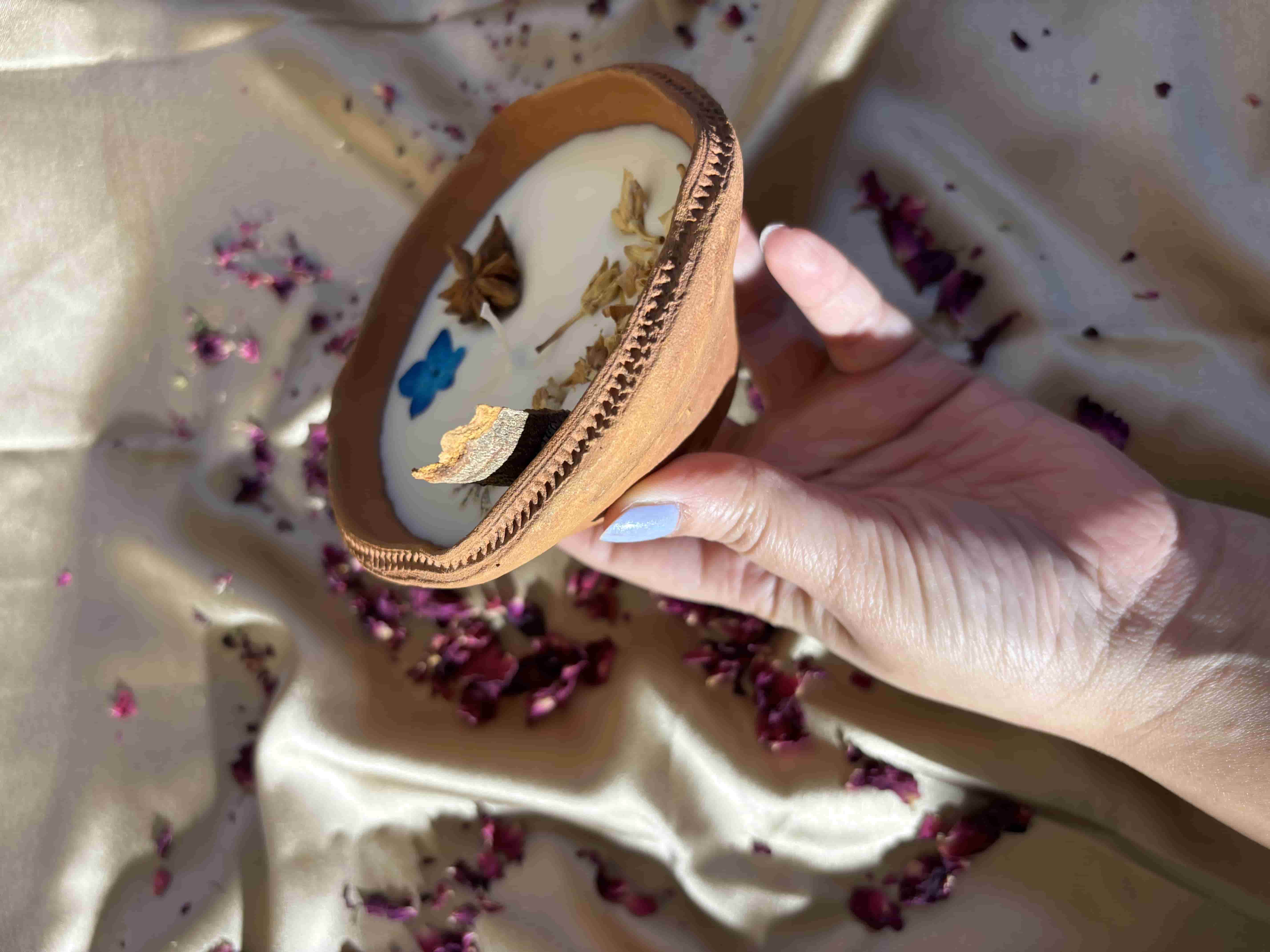 Aura Fragrance Candle