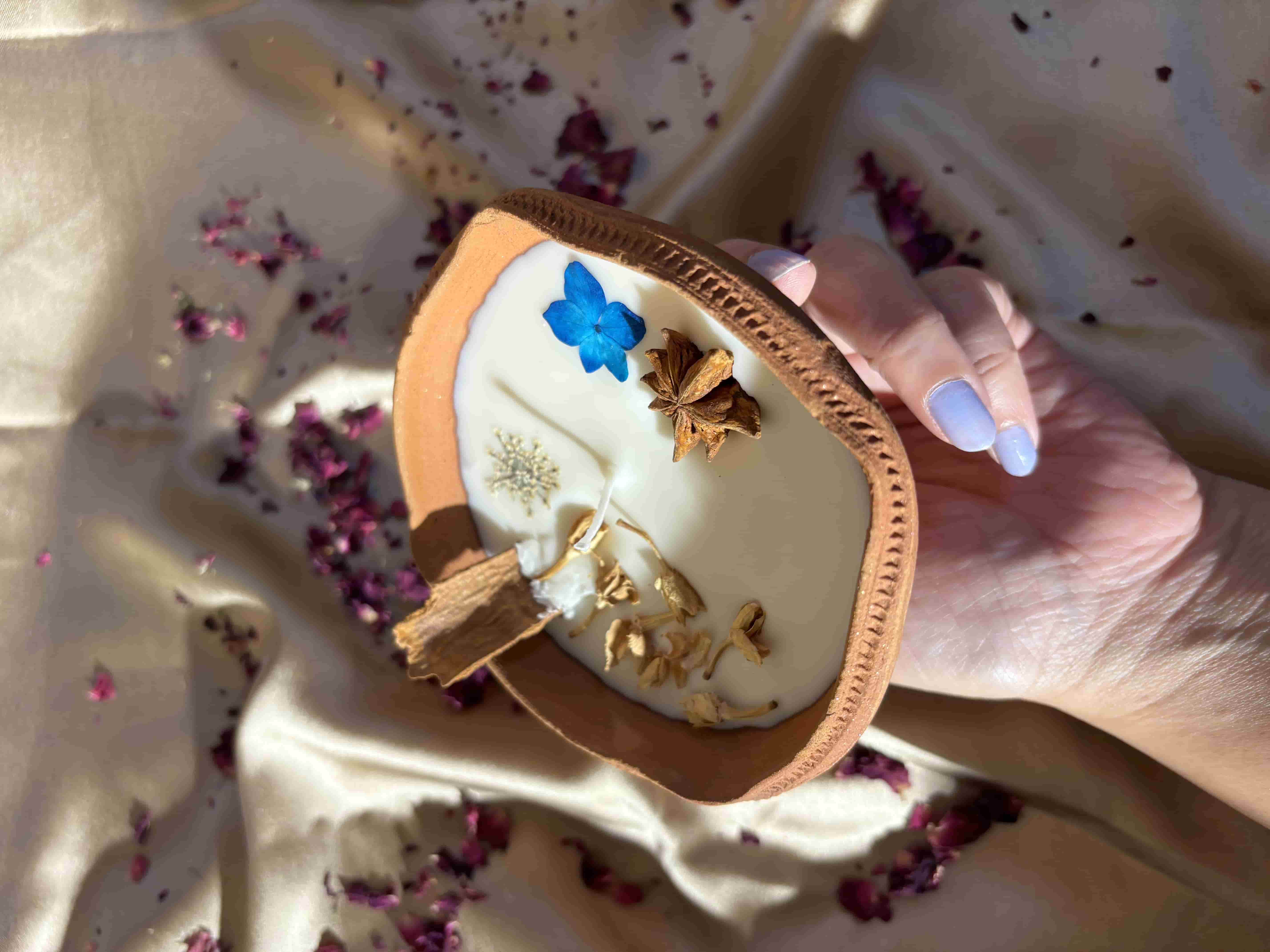 Aura Fragrance Candle